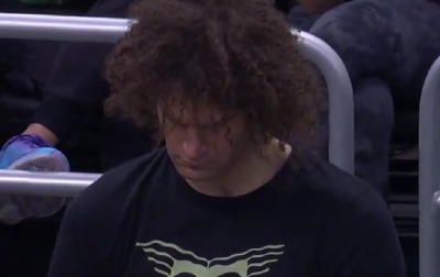 Ο Αγραβάνης οδήγησε τον Ρόμπιν Λόπεζ στην… ανάγνωση, την ώρα που έπαιζαν οι Μπακς! (video)