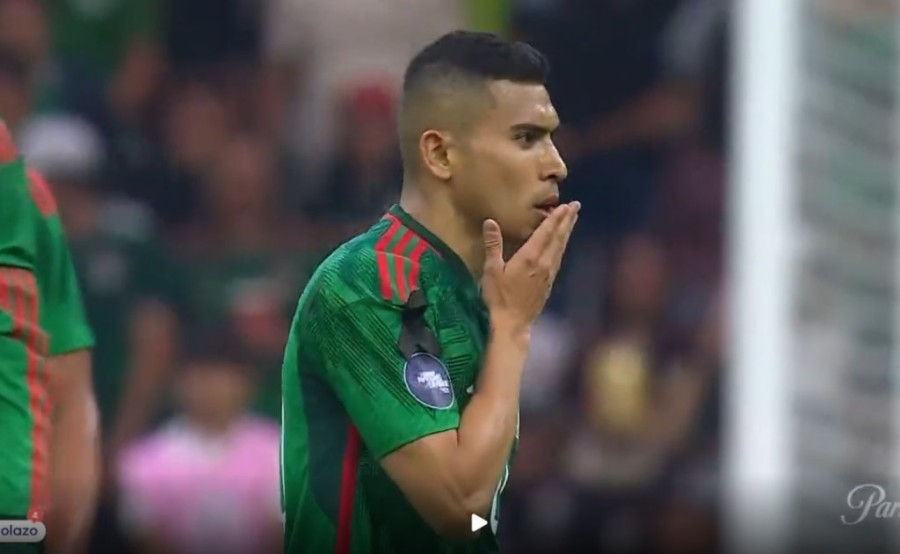 Σκόραρε ο Πινέδα, προκρίθηκε το Μεξικό! (video)