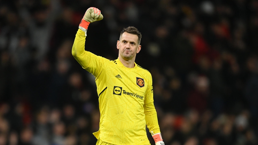 Ανανέωσε το συμβόλαιο του τρίτου τερματοφύλακά της η Γιουνάιτεντ!