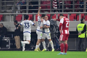 «Χ»ριστούγεννα με γκέλα: Μπλόκο βορείων προαστίων στο Φάληρο από τα κομάντο της Κηφισιάς!