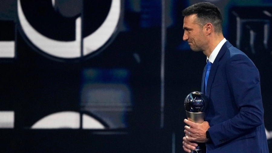 Μαρτίνες καλύτερος τερματοφύλακας, Σκαλόνι κορυφαίος προπονητής!