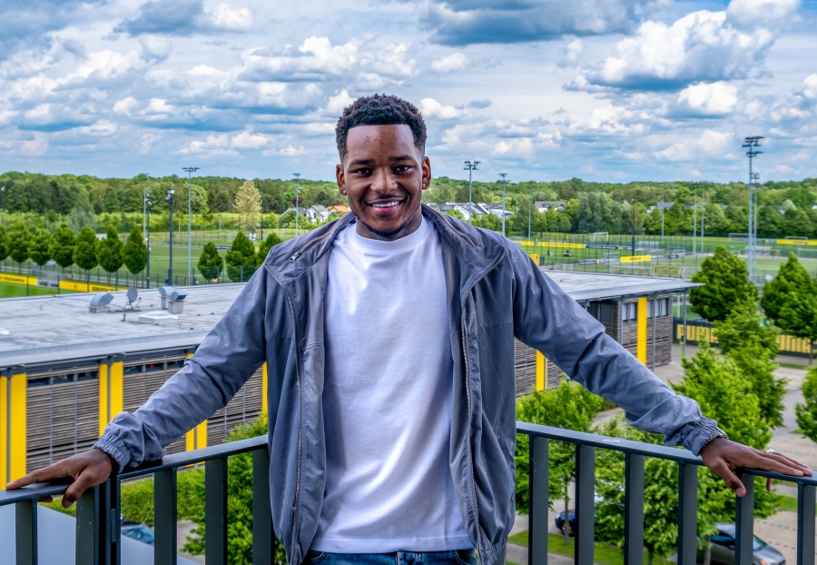 Ντόρτμουντ: Έκανε δικό της τον 19χρονο Μπράαφ από την Μάντσεστερ Σίτι