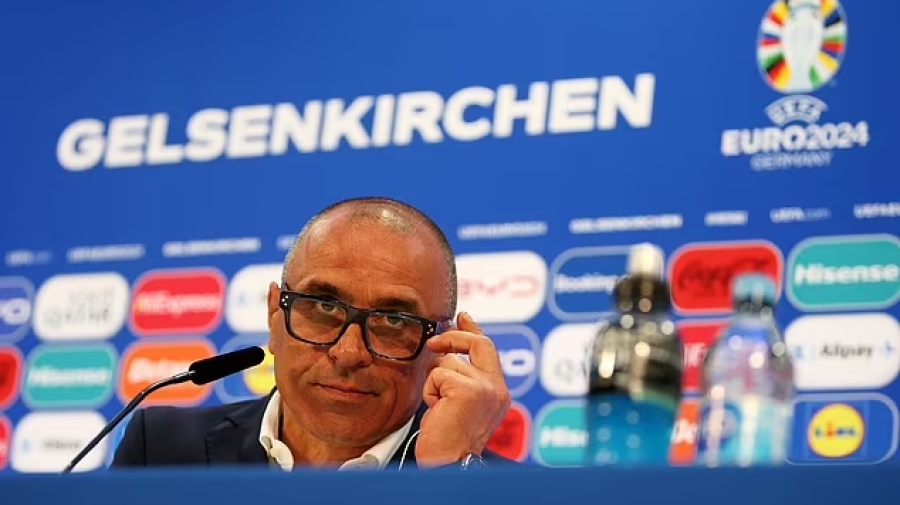 Καλτσόνα: «Λίγες οι καθυστερήσεις που έδωσε ο διαιτητής – Η Αγγλία μάς φοβόταν, αξίζαμε να προκριθούμε!»