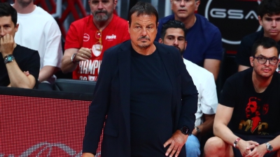 Άταμαν στους οπαδούς του Ολυμπιακού: «H ομάδα σας δεν είχε ούτε έναν πραγματικό Έλληνα διεθνή!» (pic)