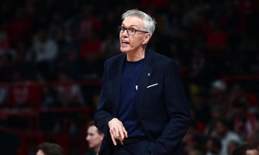 Χέρμπερτ: «Πραγματική πρόκληση ο Ολυμπιακός, φανταστικό που φέρνουμε τον Ντινγουίντι στο Μόναχο!»