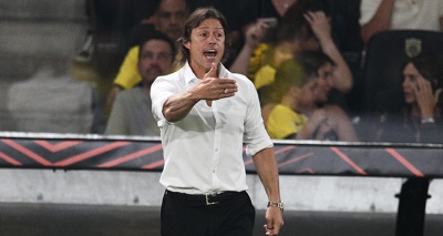 Αλμέιδα για την ευκαιρία του Γιόνσον: «Εγώ θα έκανα... τάκλιν!»