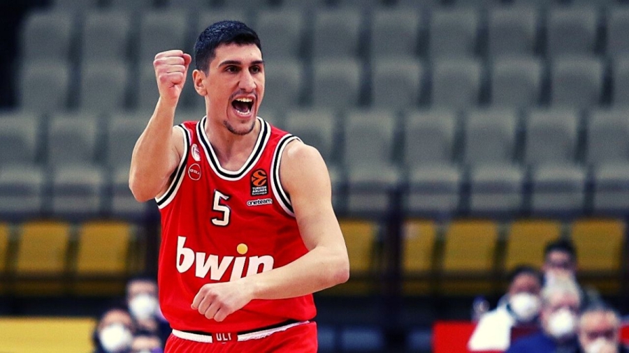 Ολυμπιακός: Παίζει με Ερυθρό Αστέρα ο Λαρεντζάκης, αμφίβολος ο Φαλ!