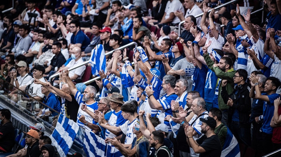 Ιορδανία - Ελλάδα: Βάφτηκαν... γαλανόλευκες οι κερκίδες στη Μανίλα!