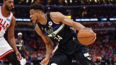 NBA Top-10 με το clutch καλάθι του Γιανγκ στην κορυφή, αλλά χωρίς Γιάννη, προκοπή δεν... κάνει! (video)