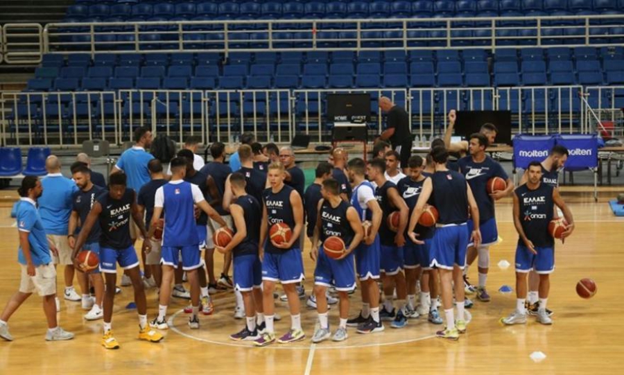 Εθνική ανδρών: Η παρακάμερα από την πρώτη προπόνηση (video)