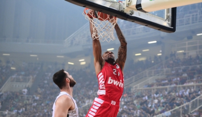 Παρελθόν από τον Ολυμπιακό ο Μπολομπόι!