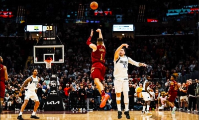 ΑΣΥΛΛΗΠΤΟ: Στο buzzer-beater της ζωής του, ο Στρους «τελείωσε» τον Ντόντσιτς από τα… 16 μέτρα! (video)