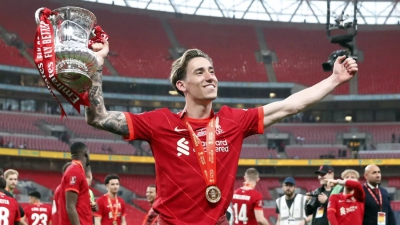 «Tsimi - Tsimi - Tsimi, Our Kostas Tsimikas» φωνάζουν οι φίλαθλοι στο Παρίσι! (video)