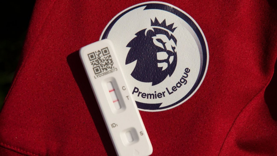 Μπάλα και γιορτές στο νησί είναι μια από τις απαράβατες 10 εντολές!