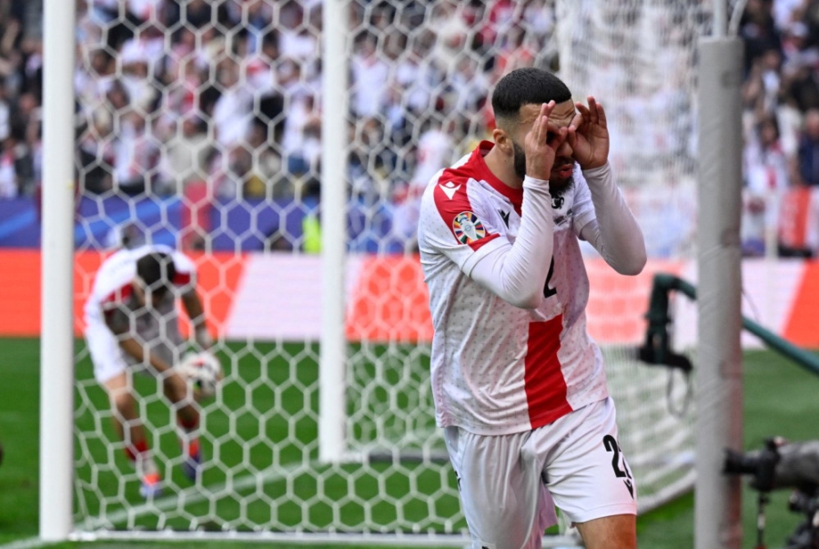 «Χρυσό» γκολ από Μικαουτάτζε: Ισοφάρισε σε 1-1 και πέτυχε το πρώτο της Γεωργίας στην ιστορία του EURO! (video)