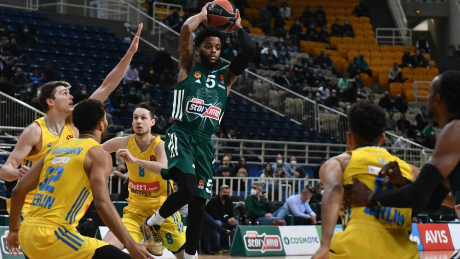 Με «διπλούς» Μέικον, Παπαγιάννη και τρομερό Κασελάκη ο Παναθηναϊκός υπέταξε την Άλμπα με 82-67 (video)