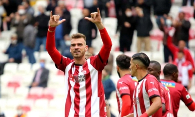 Επιτέλους νίκη για τη Σίβασπορ των Γούτα και Χαρίση!