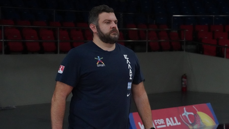 Τριαντάφυλλος: «Ο Θανάσης θα επανεξεταστεί αύριο, είναι δεδομένη η επιθυμία του να αγωνιστεί»