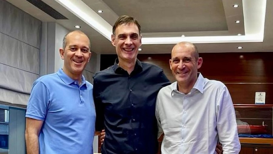 Στον Ολυμπιακό μέχρι το 2025 ο Μπαρτζώκας!