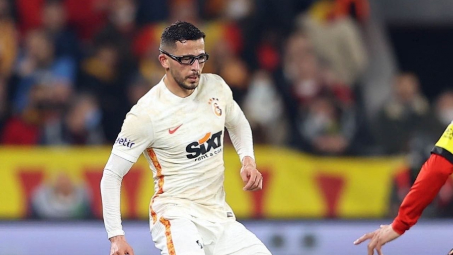 Ομάρ Ελαμπντελαουί: Ο «μαχητής» με τα γυαλιά που λυτρώθηκε έπειτα από 423 μέρες! (video)