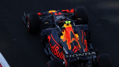 Red Bull: «Η Mercedes έχει χάσει το δρόμο της»