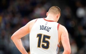 Νίκολα Γιόκιτς: Ένας… χοντρούλης τους κάνει πλάκα και γράφει ιστορία με το 100ο triple double