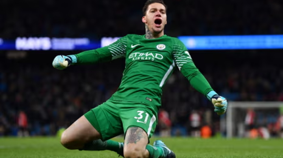 Έντερσον: «Μου στέλνουν φίλοι όλα τα… fake news. Μένω στη Σίτι»!