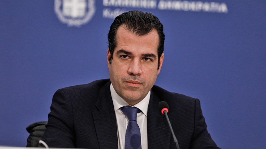 Πλεύρης: «Καμία αλλαγή στα μέτρα για τα γήπεδα – Να κάνουν υπομονή οι φίλαθλοι»