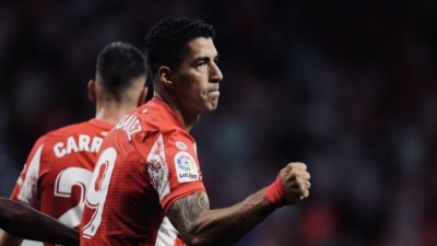 Λουίς Σουάρες: Οίδημα στο αριστερό γόνατο- απών από τα παιχνίδια της Ουρουγουάης!