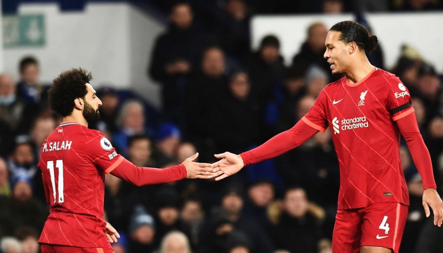 Premier League: Παράσταση για έναν ρόλο το ντέρμπι της Λίβερπουλ με την Έβερτον – στοπ στο σερί του Τζέραρντ από τον Γκουαρδιόλα! (video)