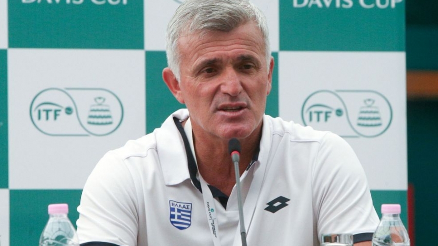 Απόστολος Τσιτσιπάς: «Δεν χρειάστηκε το εμβόλιο ο Στέφανος, όπως και οι περισσότεροι συναθλητές του» (video)