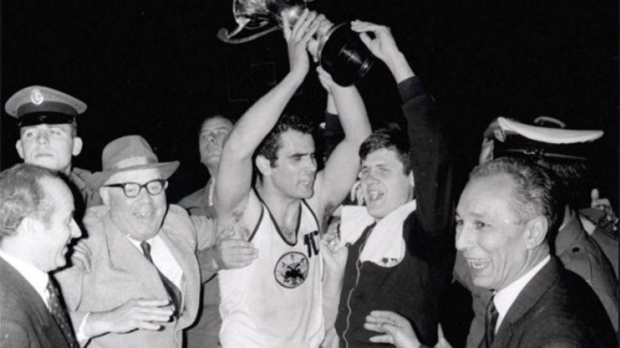 ΑΕΚ 4 Απριλίου 1968: Με 80.000 στο πλευρό της δεν μπορούσε να χάσει το Κύπελλο Κυπελλούχων (video)