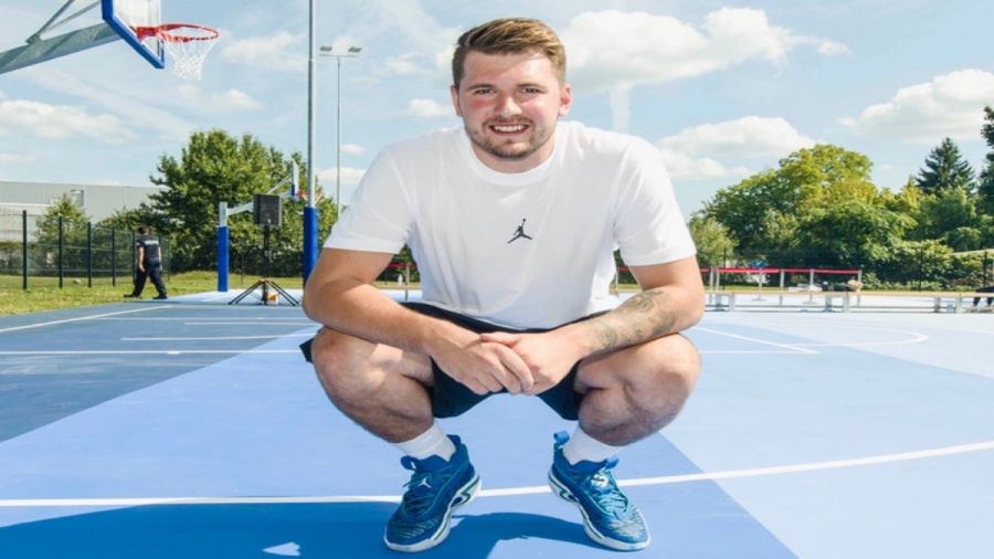 Λούκα Ντόντσιτς: Ανακαίνισε τα γήπεδα που έμαθε μπάσκετ στη Λιουμπλιάνα