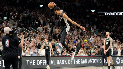 Ο «εξωγήινος» Γουεμπανιάμα σόκαρε τους Νάγκετς και τώρα… πόλεμος! (video)