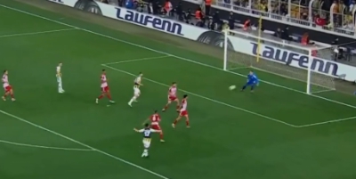 Το χειρότερο ξεκίνημα για τον Ολυμπιακό: Γκολ ο Καχβετσί και όλα στα... ίσα για τη Φενέρ από νωρίς! (video)