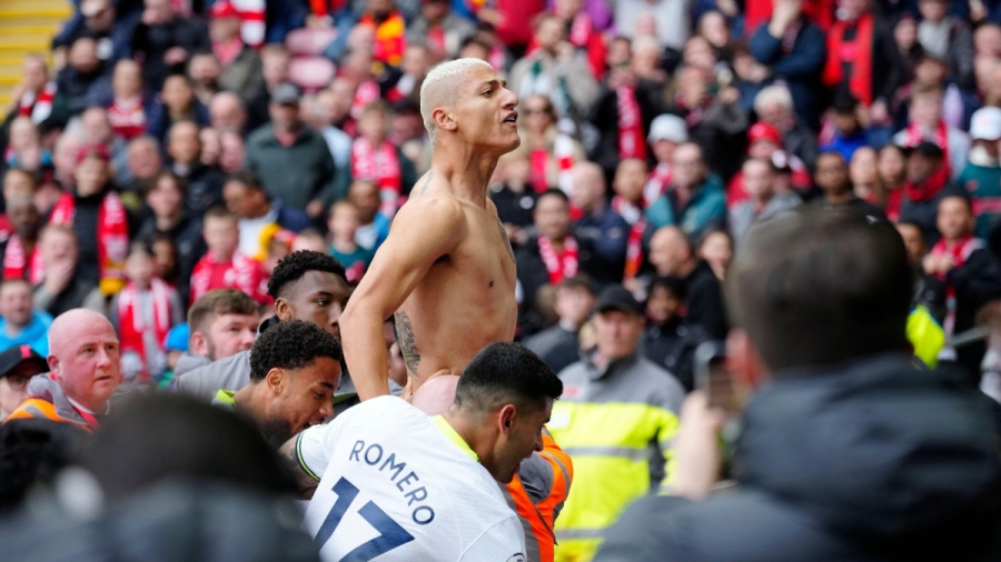 Απίθανο: Ο Ριτσάρλισον έχει πάρει πιο πολλές κάρτες σε πανηγυρισμούς γκολ του από όσα τελικά μέτρησαν! (video)