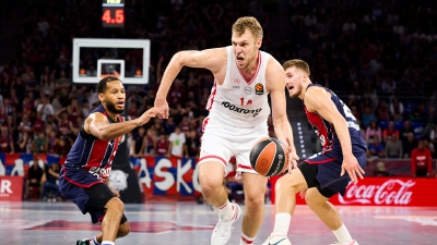 «Με το... δεξί, αλλά με ιδρώτα»: Ο Ολυμπιακός κέρδισε την Μπασκόνια με κομβικό Βεζένκοβ και καθοριστικό Γουόκαπ!