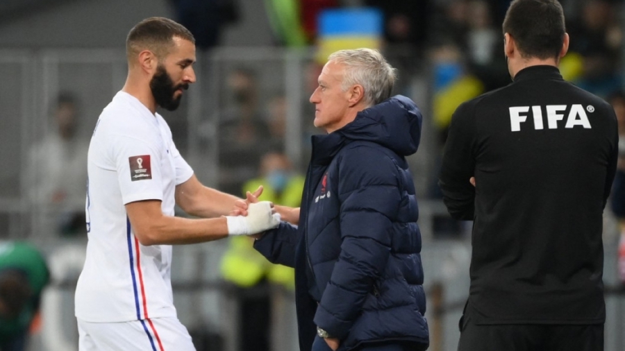 Ποστάρισμα του Μπενζεμά γεμάτο... αιχμές προς τον Ντεσάν - Emoji κλόουν και «Τι θράσος, καληνύχτα άγιε Ντιντιέ»