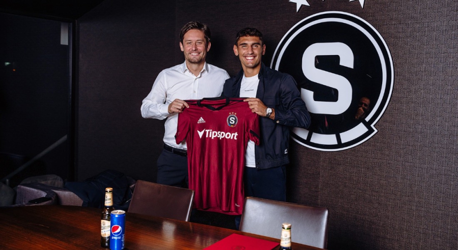 Σλάβια Πράγας: Ανακοίνωσε την απόκτηση του Καζίμ Λάτσι