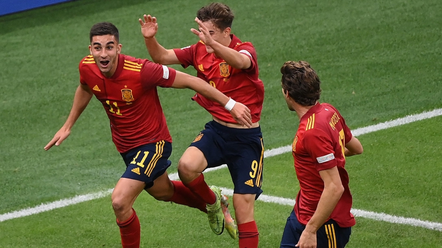 Ιταλία - Ισπανία 0-2: Δεύτερη ασίστ Ογιαρθάμπαλ, δεύτερο γκολ ο Τόρες! (video)