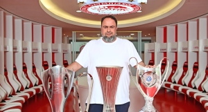 «Ο πιο πετυχημένος στην ιστορία της χώρας!»: Το Footmercato εύχεται στον Ολυμπιακό, επαινώντας τον Μαρινάκη!