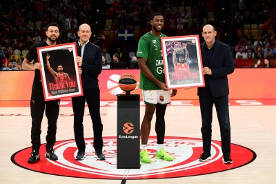 Ολυμπιακός: Αναγνώριση συνεισφοράς και βράβευση για Ράιτ και Ουίλιαμς - Γκος!