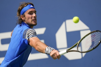 Ο Τσιτσιπάς υπέγραψε αυτόγραφα σε μικρούς θαυμαστές μετά τον αποκλεισμό του από το US Open