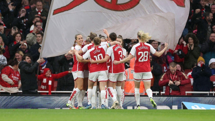 Η λατρεία των Άγγλων για το ποδόσφαιρο: Ρεκόρ προσέλευσης στο ντέρμπι γυναικών της Άρσεναλ με την Τσέλσι!