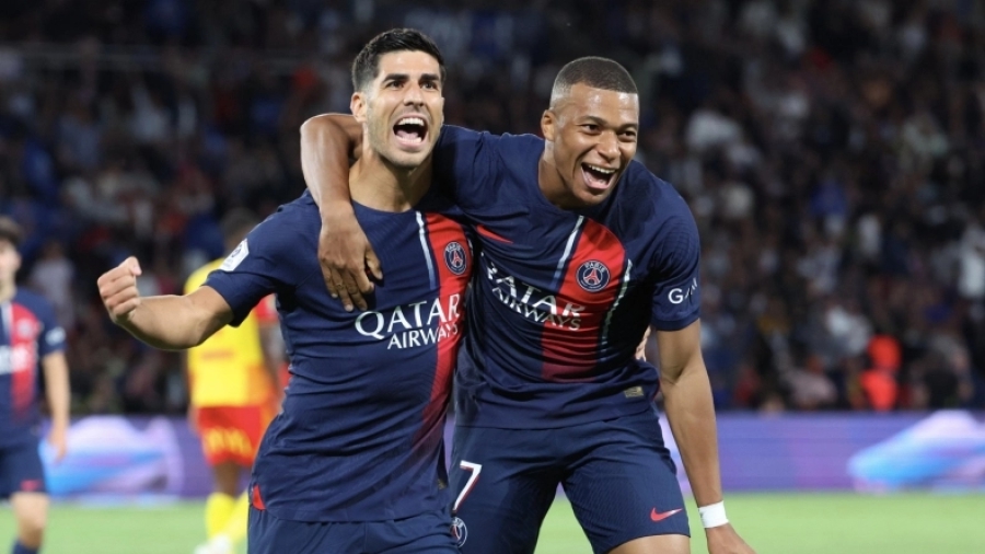 «Καθάρισαν» Εμπαπέ και Ασένσιο για την Παρί, συνεχίστηκε η… απίθανη παράδοση στο Στρασβούργο! (video)