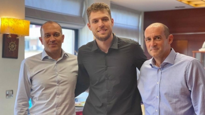 Ολυμπιακός: «Ερυθρόλευκος» ως το 2024 ο Βεζένκοφ!