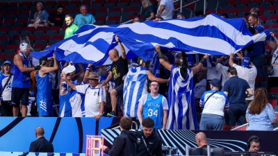 Αναχώρησαν για Ρίγα με τσάρτερ οι Έλληνες φίλαθλοι ενόψει του μεγάλου ημιτελικού