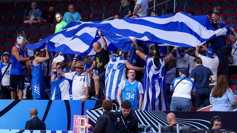 Αναχώρησαν για Ρίγα με τσάρτερ οι Έλληνες φίλαθλοι ενόψει του μεγάλου ημιτελικού