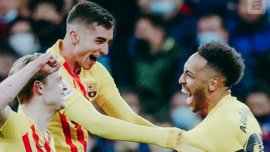 Οι πέντε «τεσσάρες» σε επτά ματς, γυρνούν την Μπαρτσελόνα στο 2014, στις… βάσεις του τελευταίου της τρεμπλ! (video)