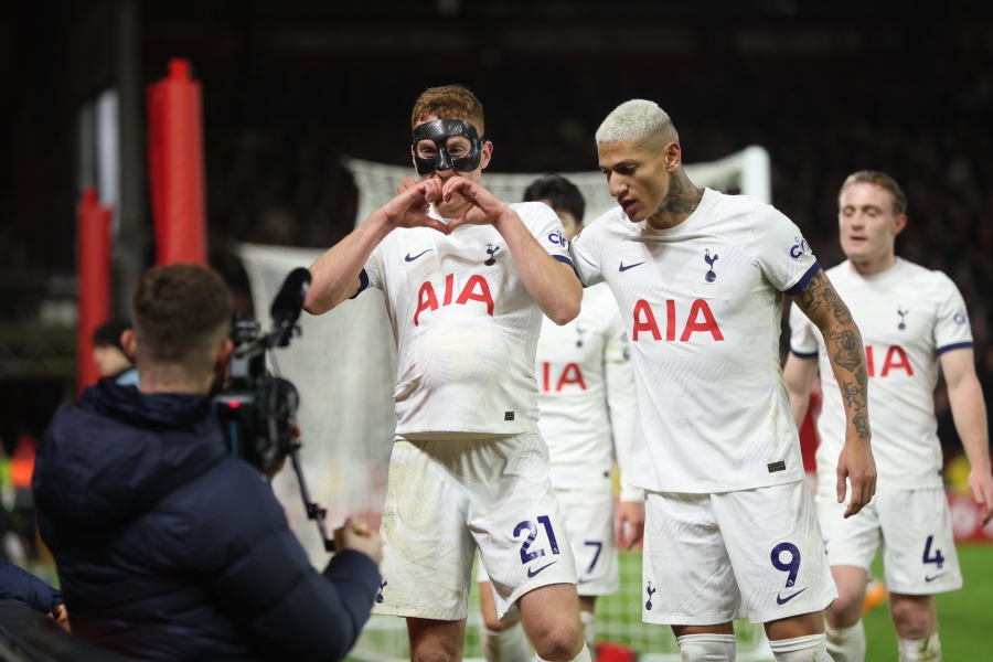 Νότιγχαμ Φόρεστ – Τότεναμ 0-2: Ένα γκολ σε κάθε ημίχρονο, εδραίωση στην 5η θέση και… πρόβλημα στον Κούπερ! (video)